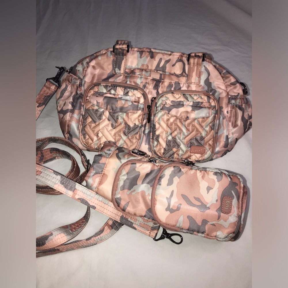Lug Jumper Carryall Tote and bottle carrier in Camo Rose - Picture 2 of 10